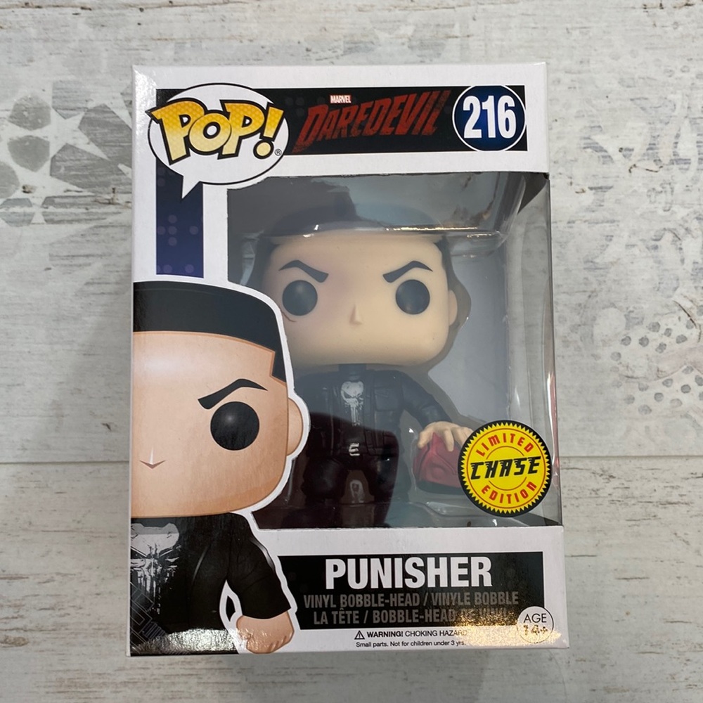 Funko Pop Punisher Chase #216 Marvel Daredevil Bobble Head